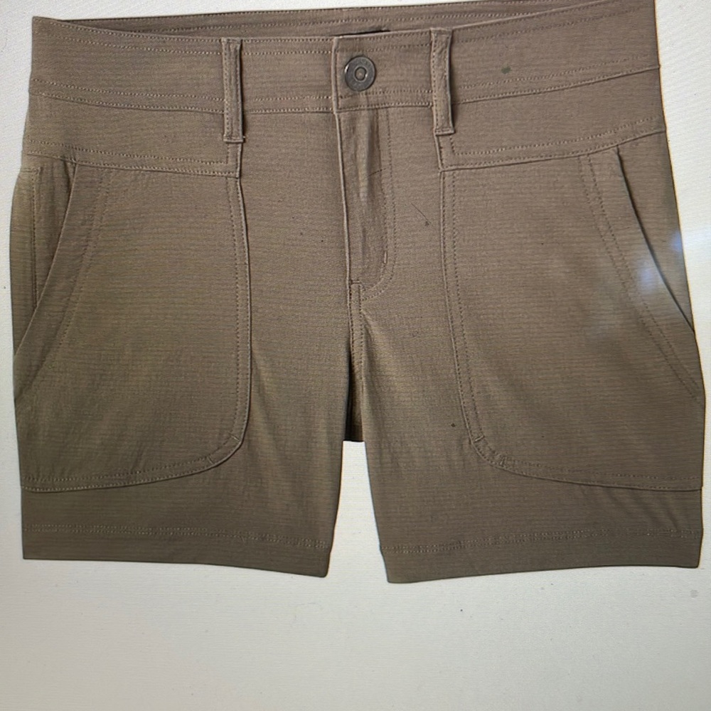Women’s Prana size 10 Ravenna  Shorts